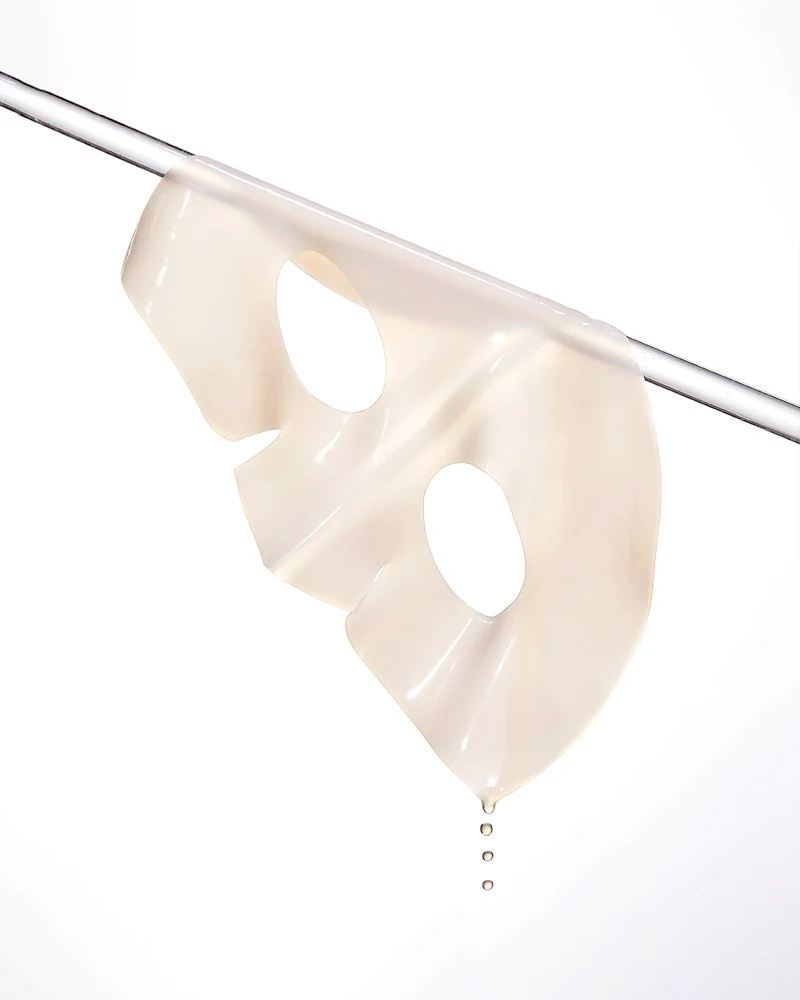 COSRX The Alpha-Arbutin Discoloration Care Hydrogel Mask - Image 3