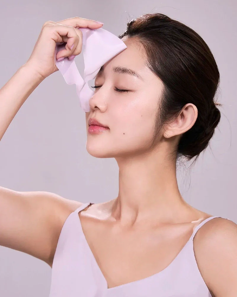 Luvum Slow Aging Phyto Collagen Gel Mask - Image 5