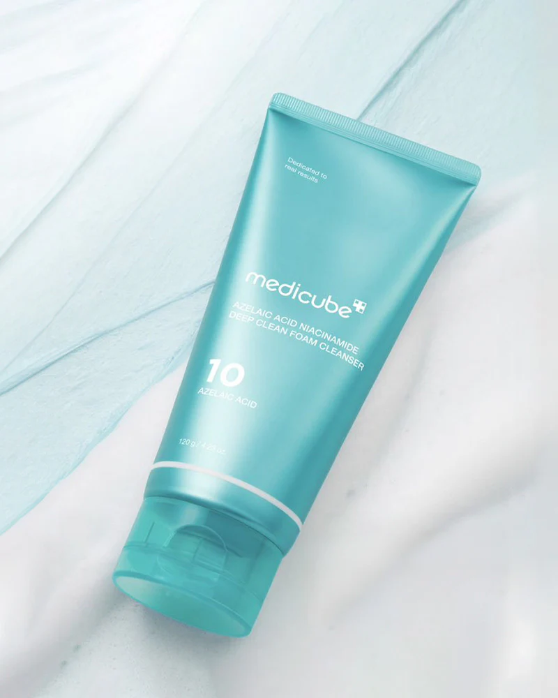 medicube Azelaic Acid Niacinamide Deep Clean Foam Cleanser - Image 3