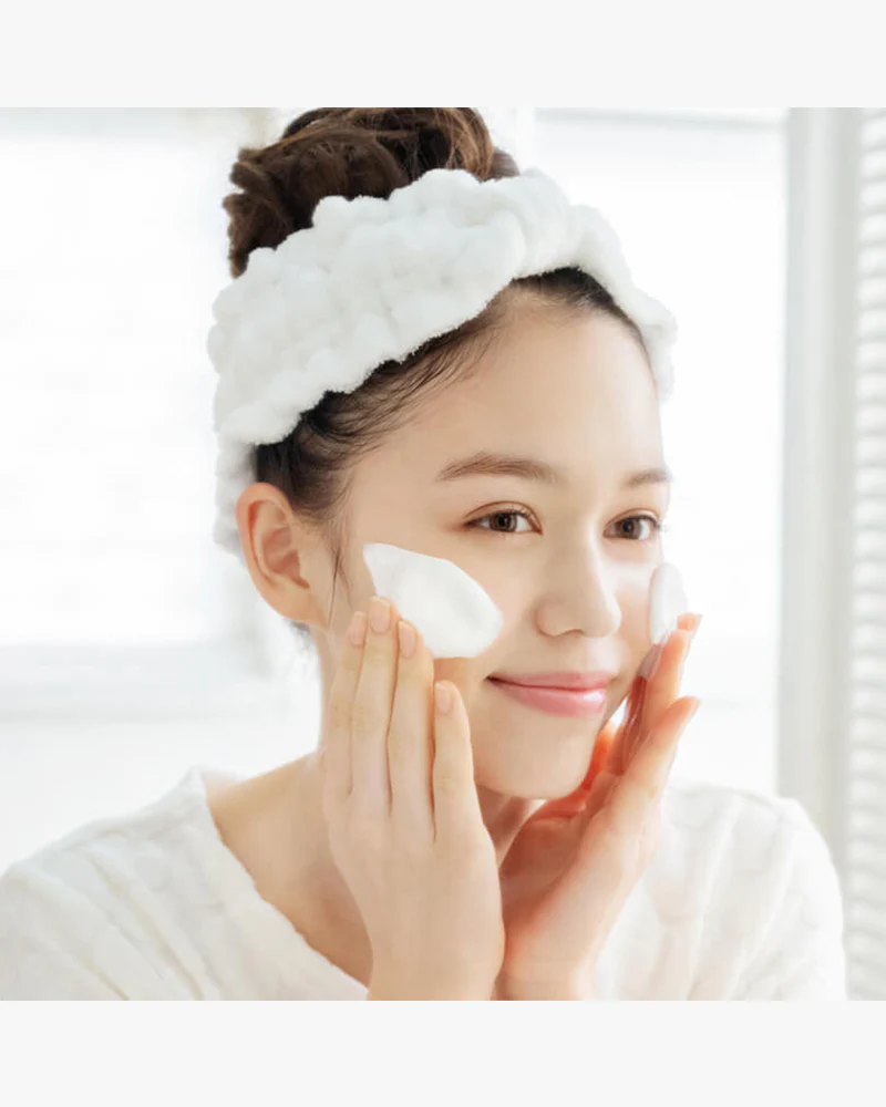BCL Momopuri Moist Cleansing Wash - Image 3