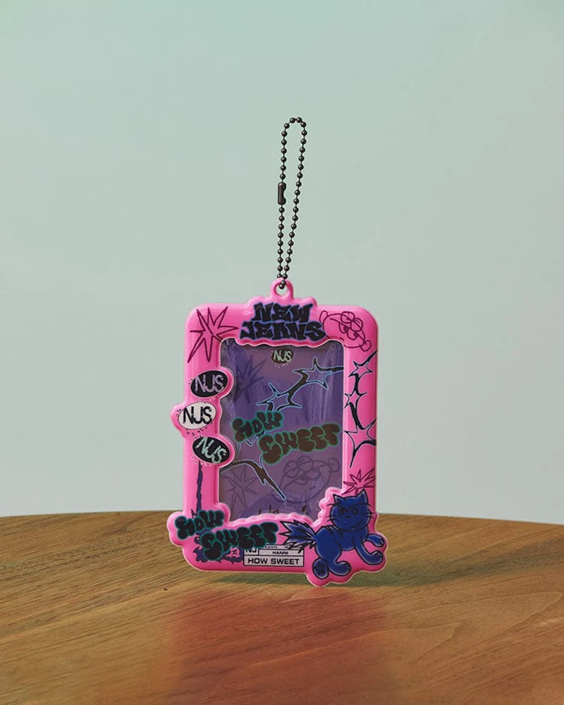 NJ How Sweet PHOTOCARD HOLDER KEYRING - Image 3
