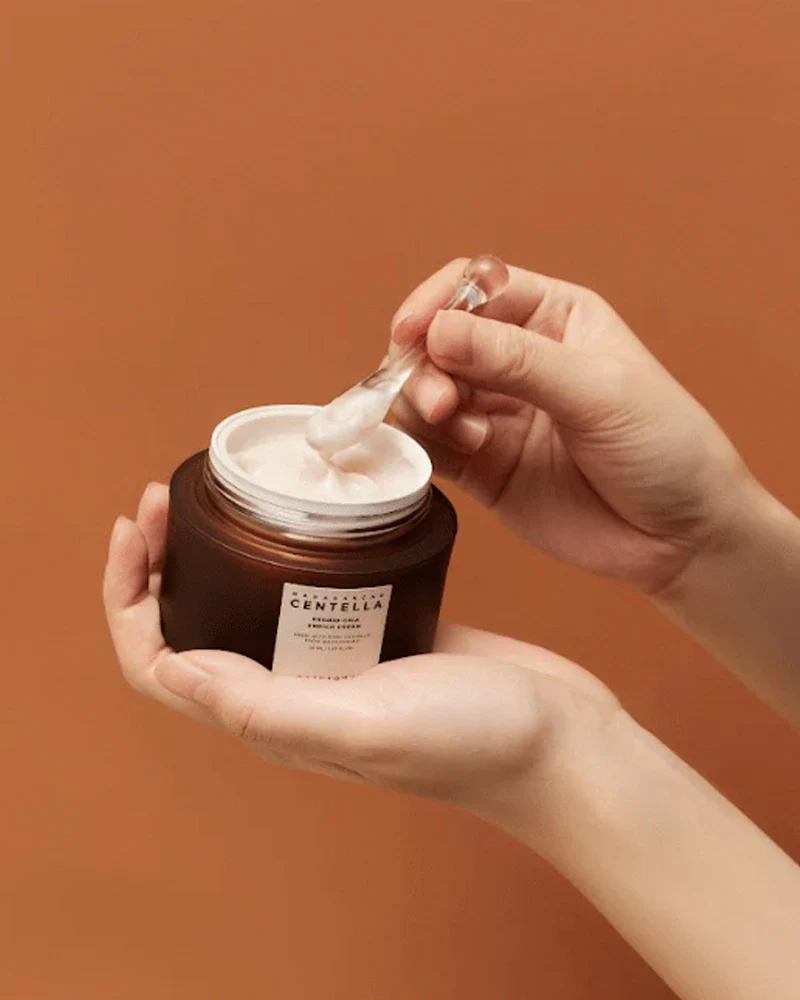 SKIN1004 Madagascar Centella Probio-Cica Enrich Cream 50ml - Image 3